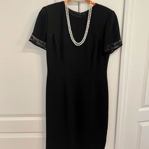 EUC Donna Morgan Evening Dress Black Lace Details size 8